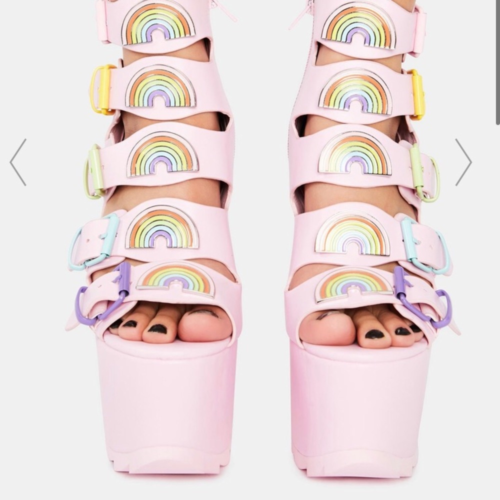 Dollskill Dreamscape Platforms